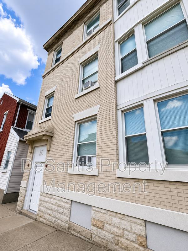 Apartment for rent at 512 S Millvale Ave, Pittsburgh, PA 15224