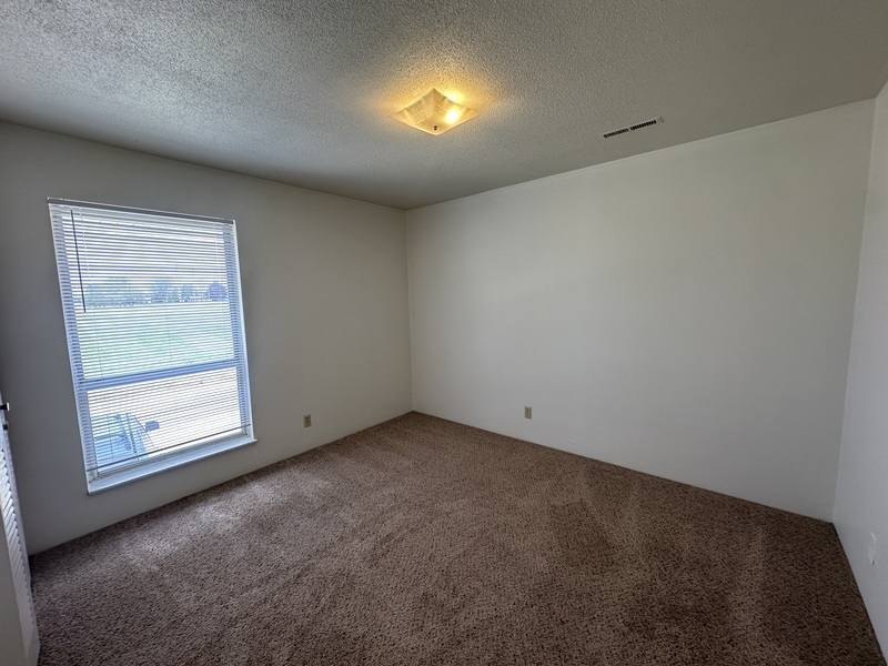 Apartment for rent at 1460 Meadowview Dr #5, Marion, IA 52302