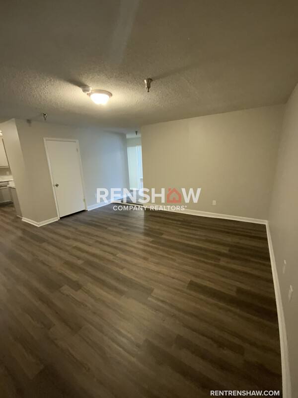 Apartment for rent at 900 S College St, Trenton, TN 38382