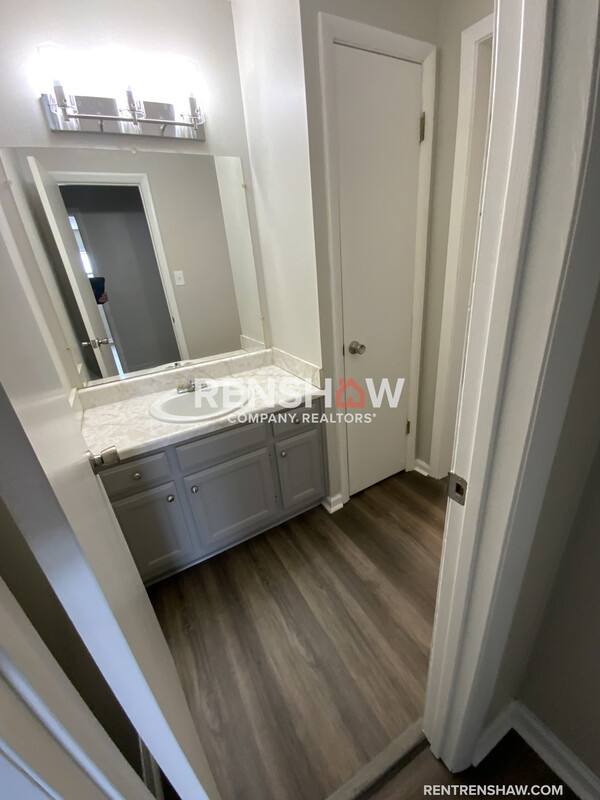 Apartment for rent at 900 S College St, Trenton, TN 38382