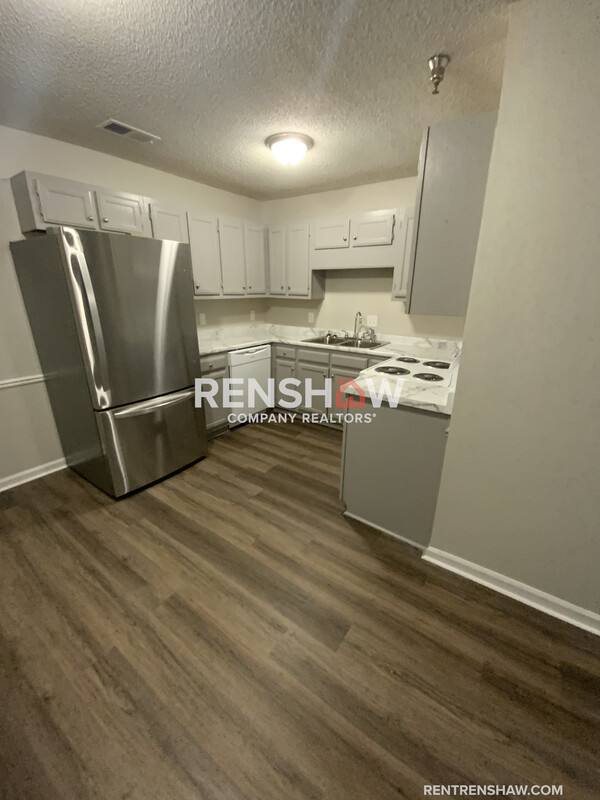 Apartment for rent at 900 S College St, Trenton, TN 38382