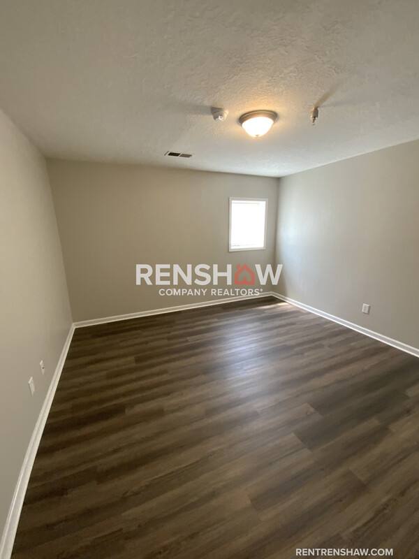 Apartment for rent at 900 S College St, Trenton, TN 38382