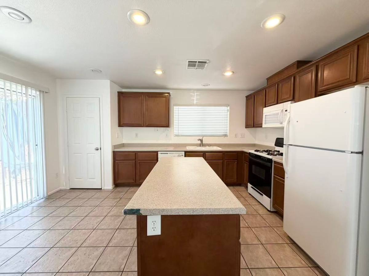 House for rent at 9148 Spirit Canyon Ave, Las Vegas, NV 89149