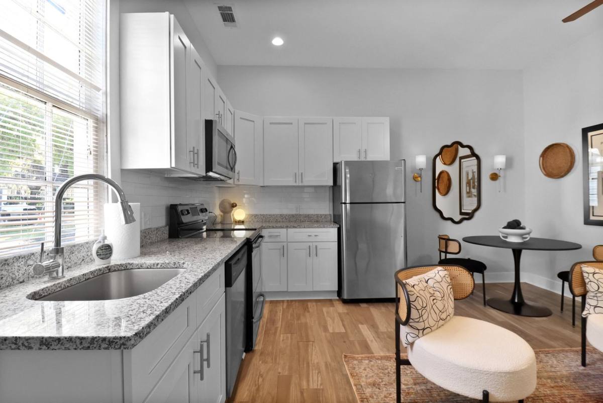 Apartment for rent at 5 Pearl St, Savannah, GA 31405