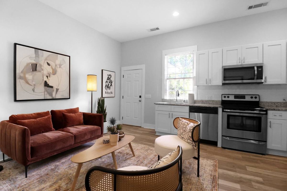 Apartment for rent at 5 Pearl St, Savannah, GA 31405