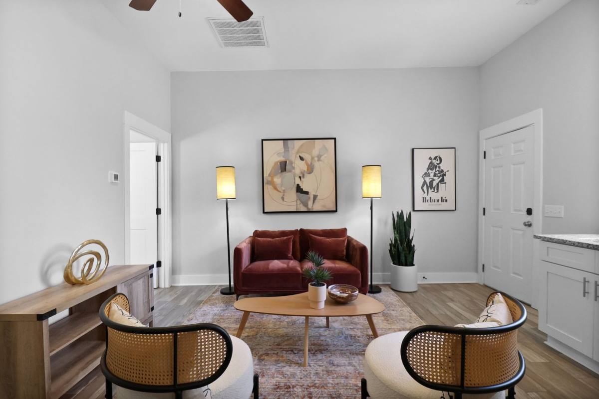 Apartment for rent at 5 Pearl St, Savannah, GA 31405