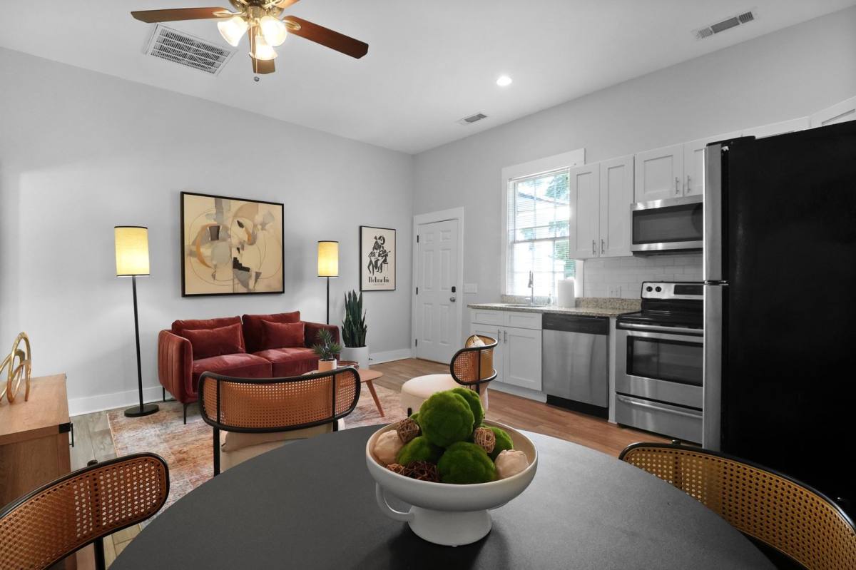 Apartment for rent at 5 Pearl St, Savannah, GA 31405
