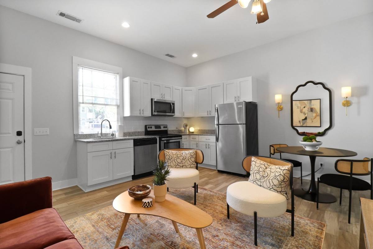 Apartment for rent at 5 Pearl St, Savannah, GA 31405
