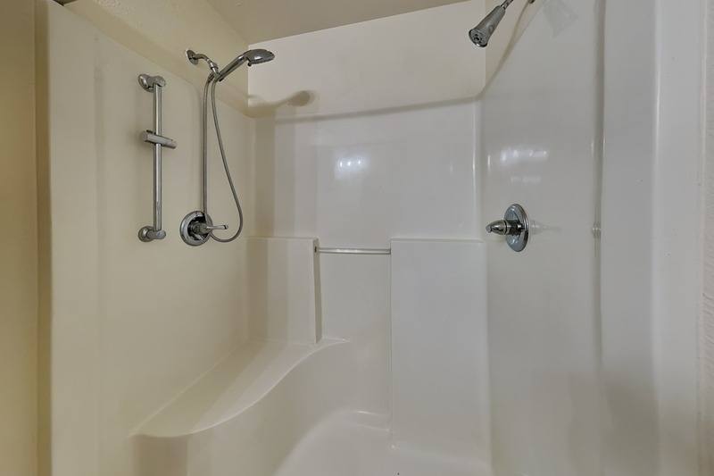 Apartment for rent at 821 Jamie Dr, Grand Prairie, TX 75052