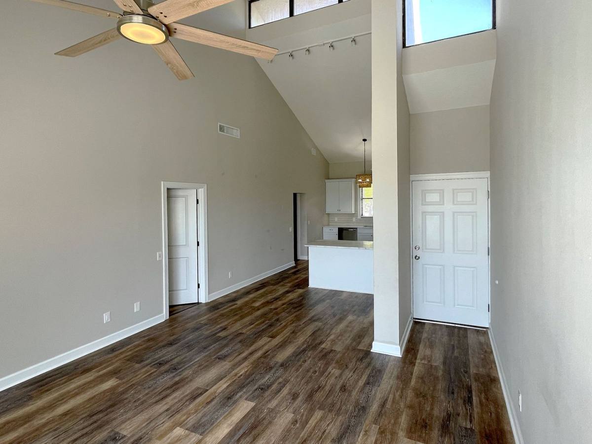 House for rent at 415 Laurel Cove Way, Winter Haven, FL 33884