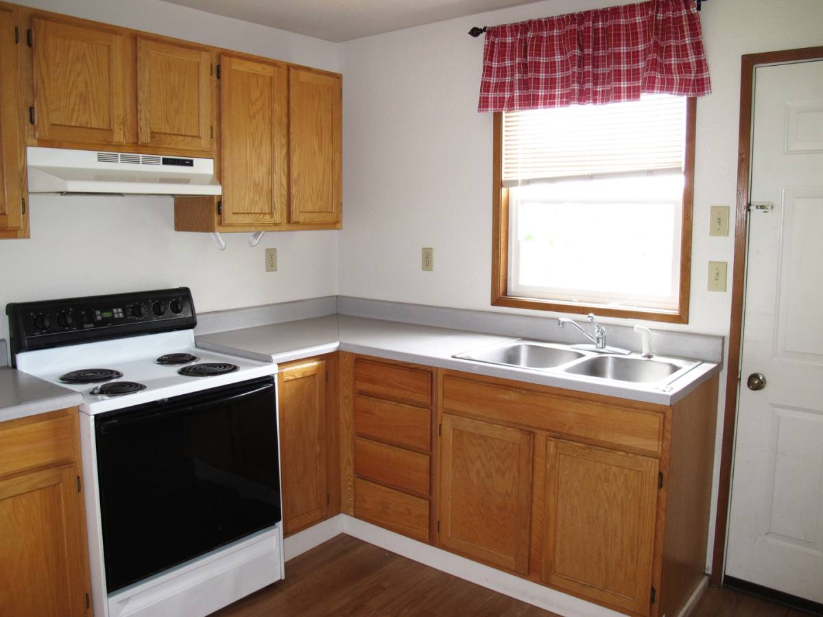 Apartment for rent at 1001 NW Crosby Ave, Oak Harbor, WA 98277