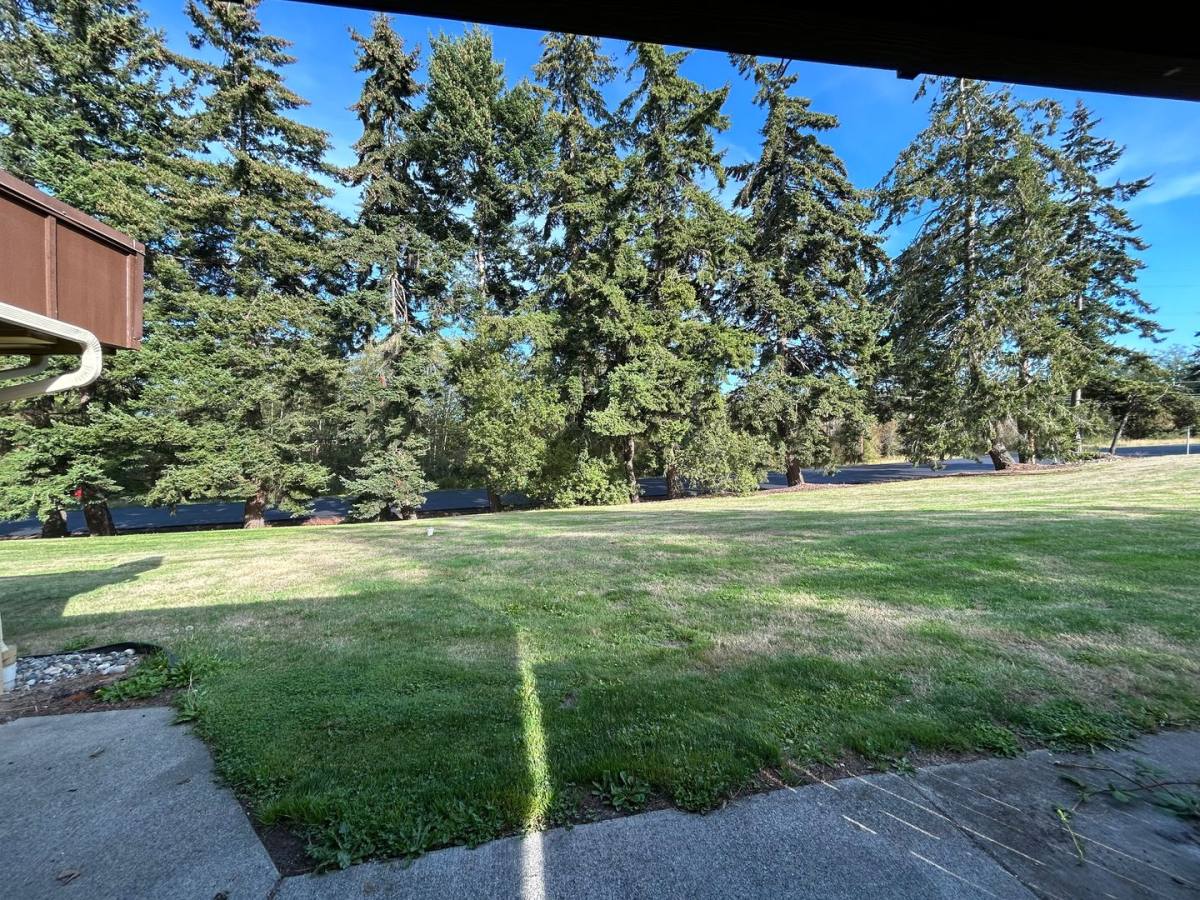 Apartment for rent at 3125 N Oak Harbor Rd, Oak Harbor, WA 98277