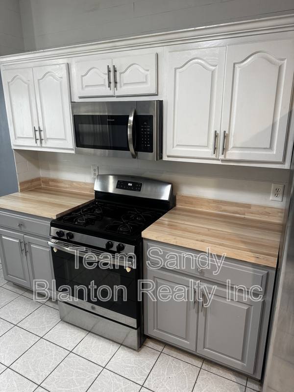 House for rent at 2232 Orion Lake Dr, Navarre, FL 32566