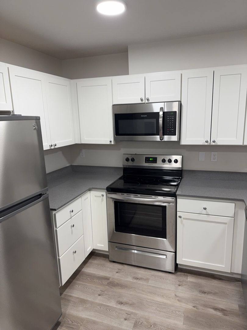Apartment for rent at 446 NE Izett St, Oak Harbor, WA 98277
