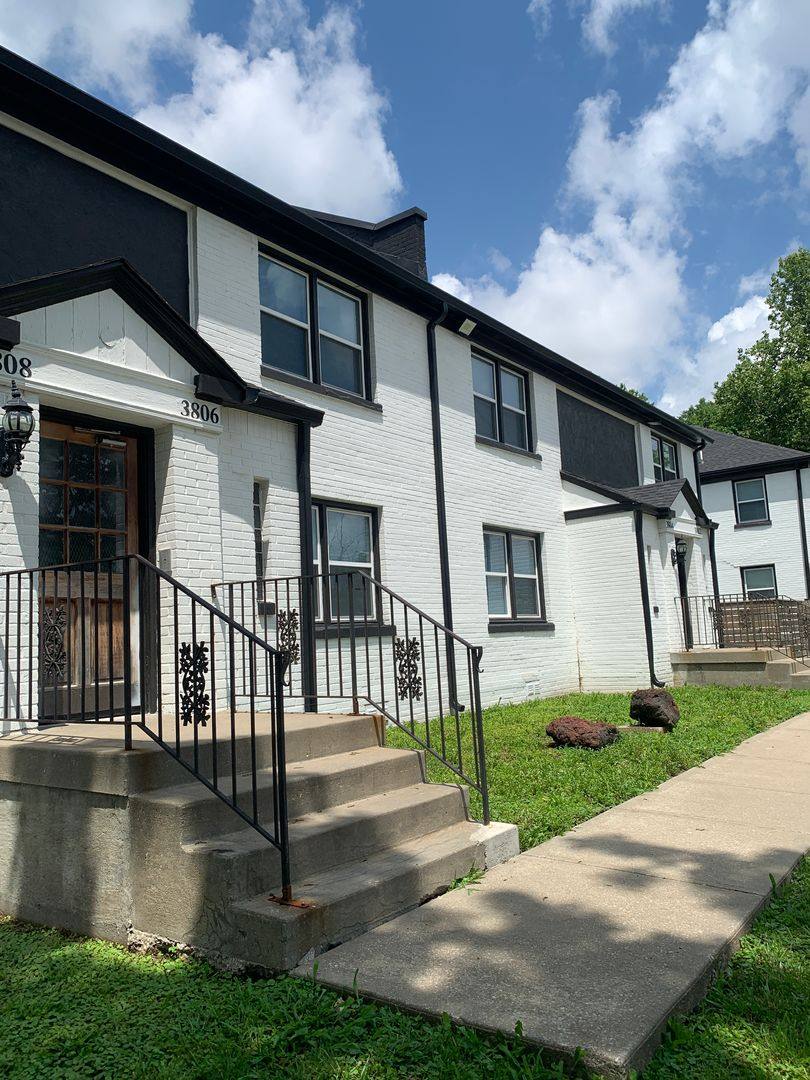 Apartment for rent at 3804-3806 Washington, Kansas City, MO 64111
