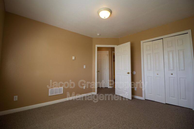 House for rent at 975 Eve Dr #3, Idaho Falls, ID 83401