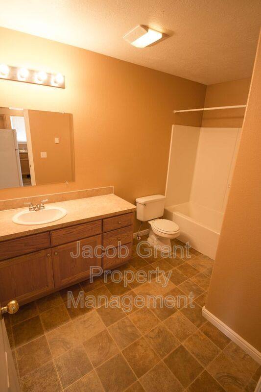 House for rent at 975 Eve Dr #3, Idaho Falls, ID 83401