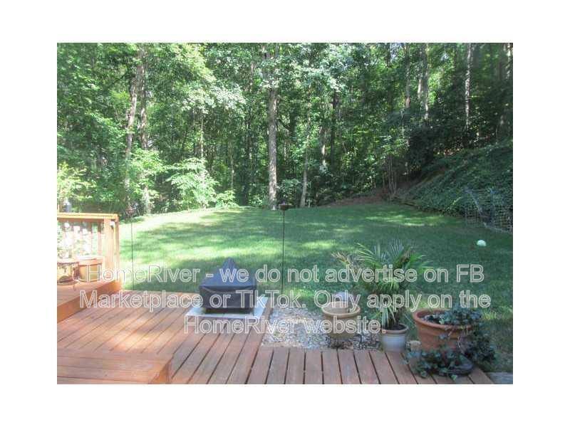 House for rent at 9160 Martin Rd, Roswell, GA 30076