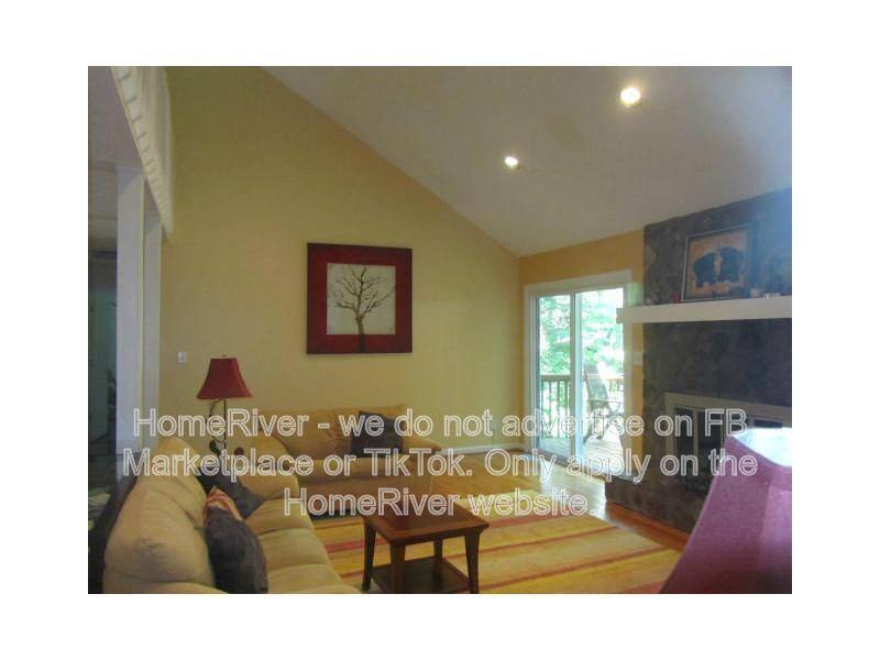 House for rent at 9160 Martin Rd, Roswell, GA 30076