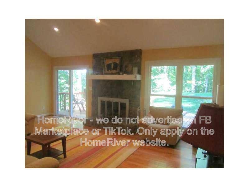 House for rent at 9160 Martin Rd, Roswell, GA 30076