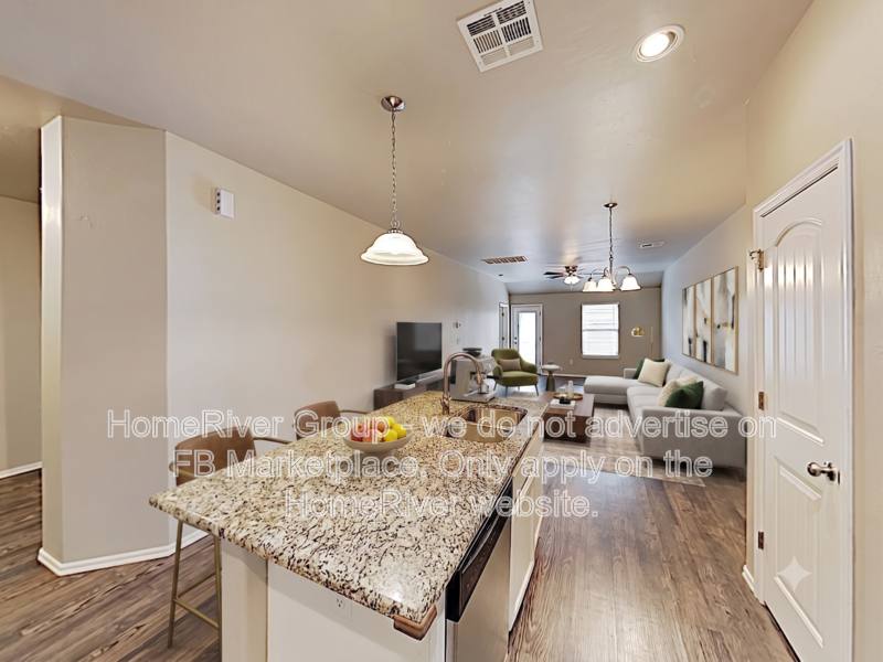 Apartment for rent at 11208 Coachmans Rd, Yukon, OK 73099