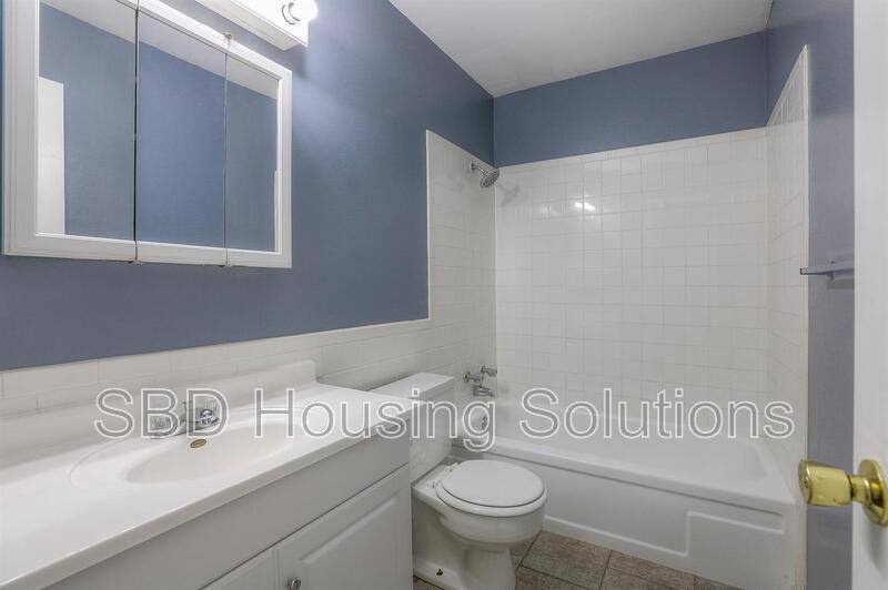Apartment for rent at 701 NE Columbus #A, Lees Summit, MO 64063