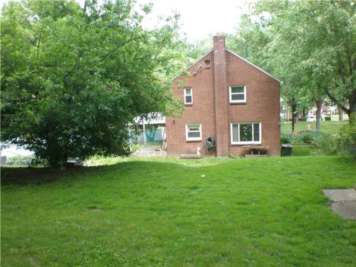 House for rent at 648 Southern Ave, Pittsburgh, PA 15235