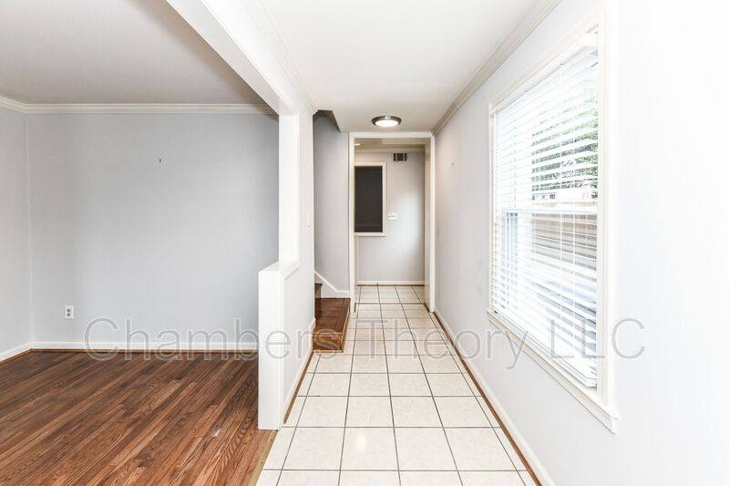 House for rent at 1128 N Kentucky St, Arlington, VA 22205