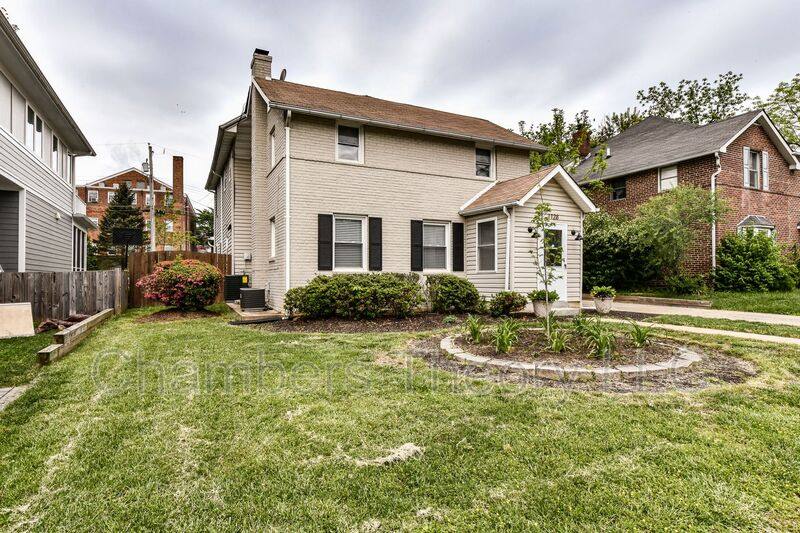 House for rent at 1128 N Kentucky St, Arlington, VA 22205
