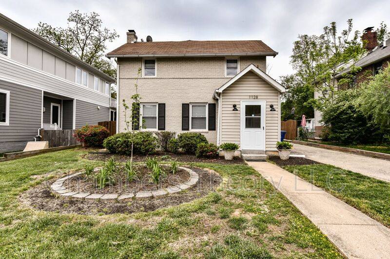 House for rent at 1128 N Kentucky St, Arlington, VA 22205