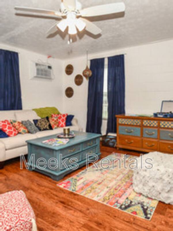 Apartment for rent at 1680 6th Ave #8 Space L, Huntington, WV 25703