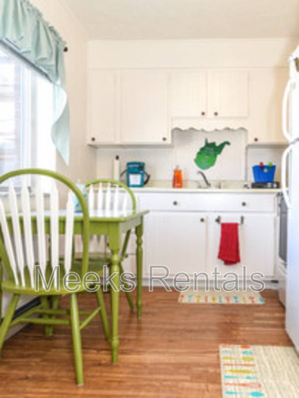 Apartment for rent at 1680 6th Ave #8 Space L, Huntington, WV 25703