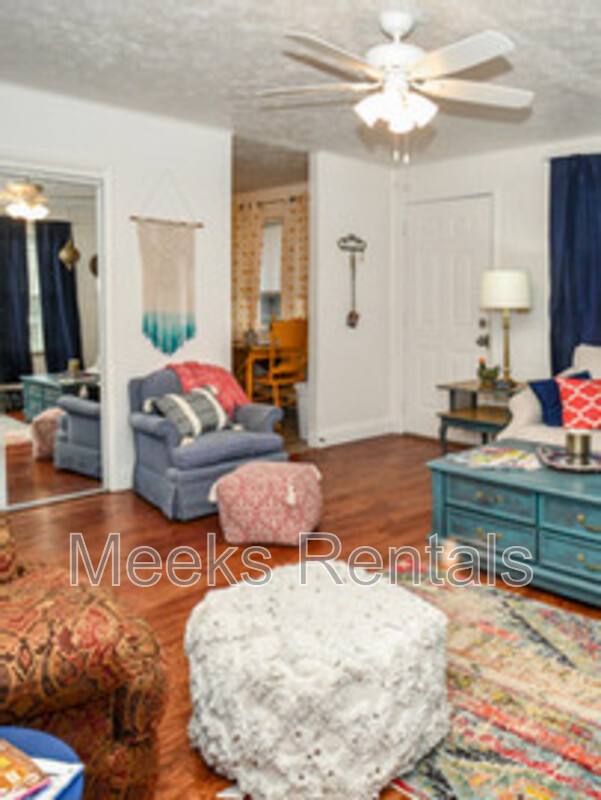 Apartment for rent at 1680 6th Ave #8 Space L, Huntington, WV 25703