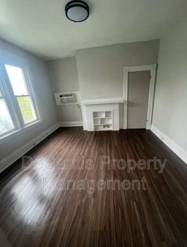 Apartment for rent at 5730 Holden St #2F, Pittsburgh, PA 15232