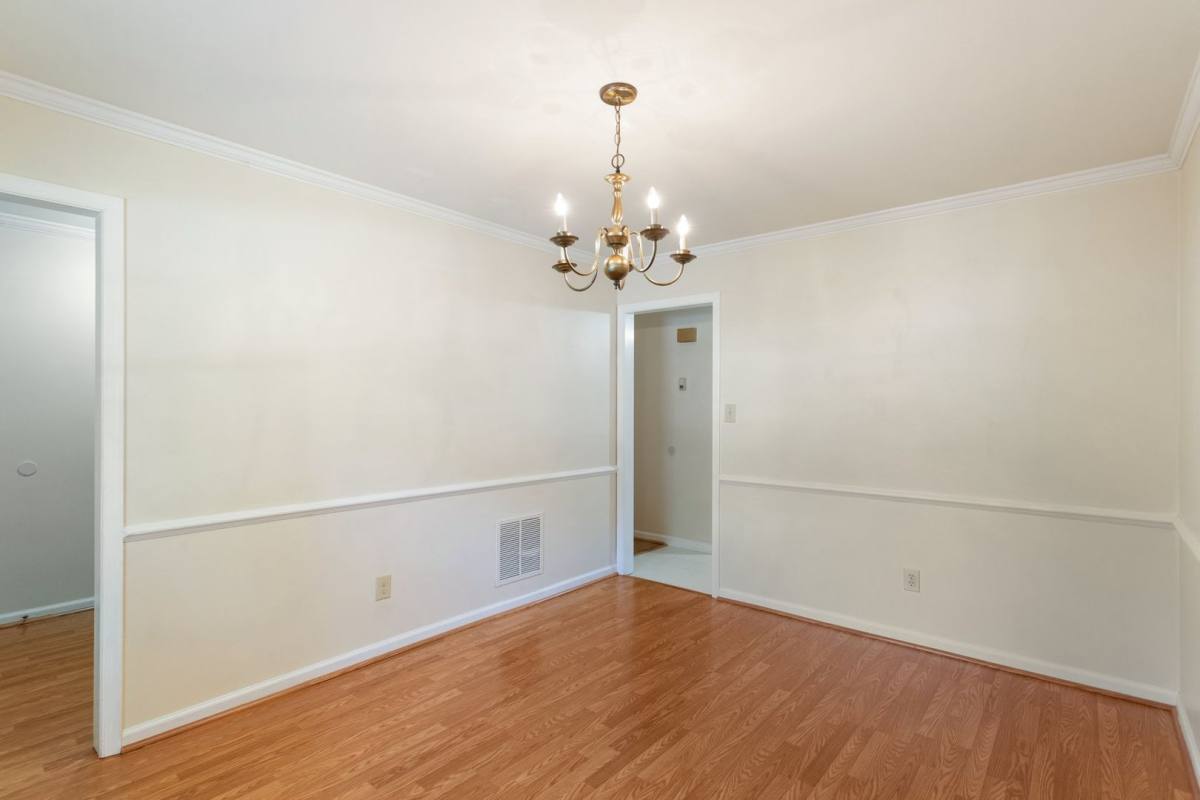 House for rent at 106 Rowe Dr, Poquoson, VA 23662