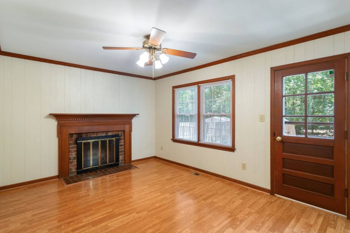 House for rent at 106 Rowe Dr, Poquoson, VA 23662