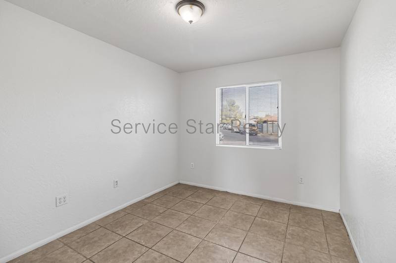 House for rent at 1158 W Hillview St, Mesa, AZ 85201