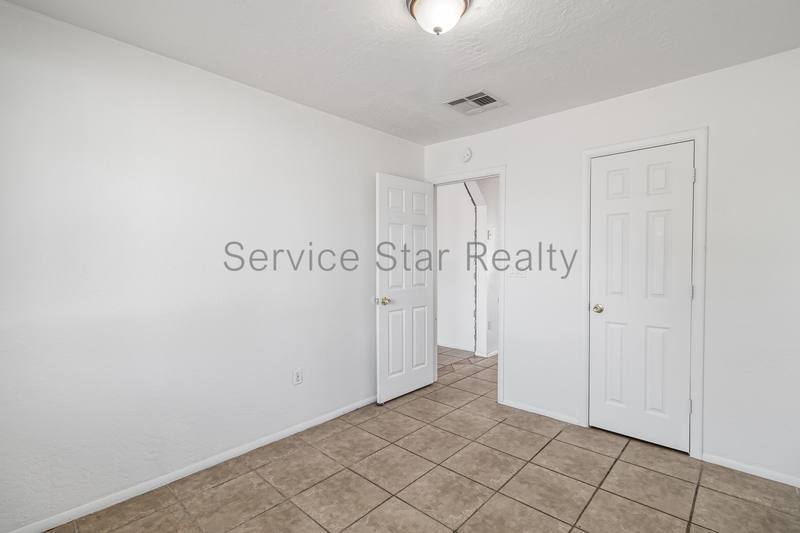 House for rent at 1158 W Hillview St, Mesa, AZ 85201