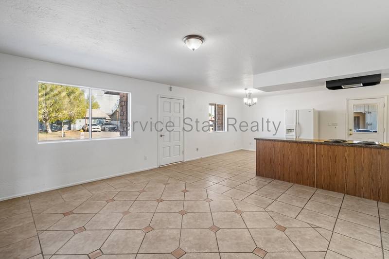 House for rent at 1158 W Hillview St, Mesa, AZ 85201