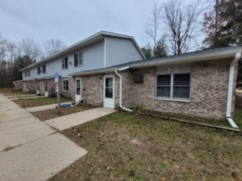 Apartment for rent at 406 N Barkman St #6, Suring, WI 54174