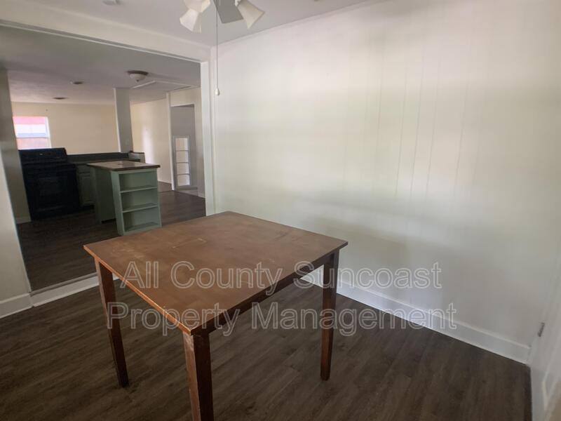House for rent at 7619 32nd Ave N, Saint Petersburg, FL 33710