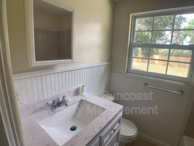 House for rent at 7619 32nd Ave N, Saint Petersburg, FL 33710