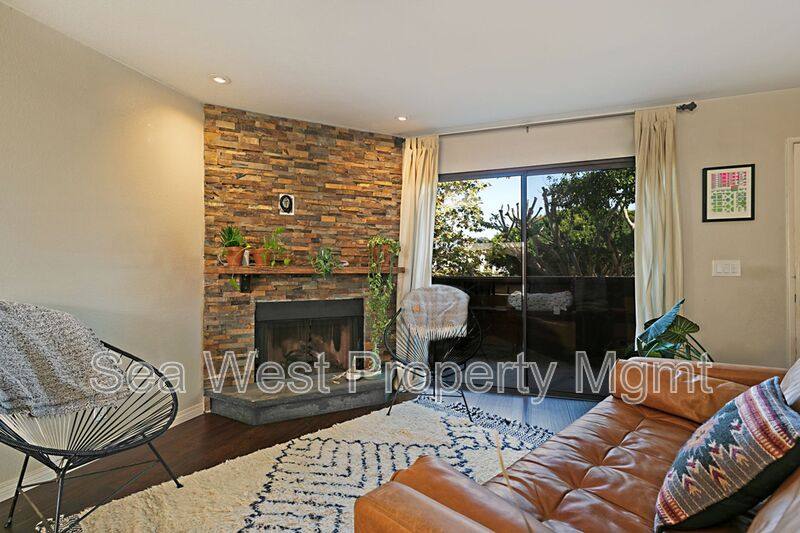 Townhouse for rent at 1680 Coast Highway 101 #3, Encinitas, CA 92024