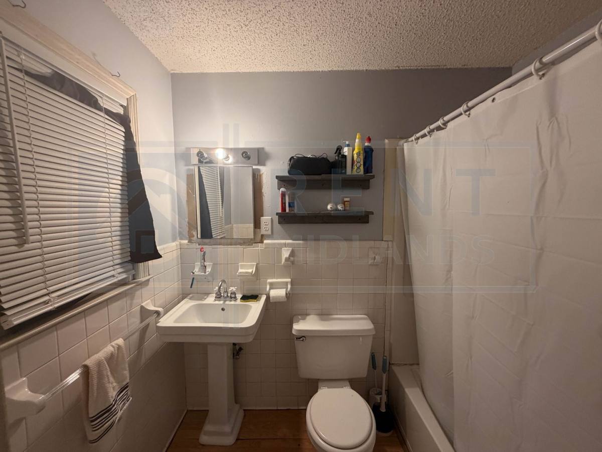 Apartment for rent at 840 Ohio St, Columbia, SC 29201