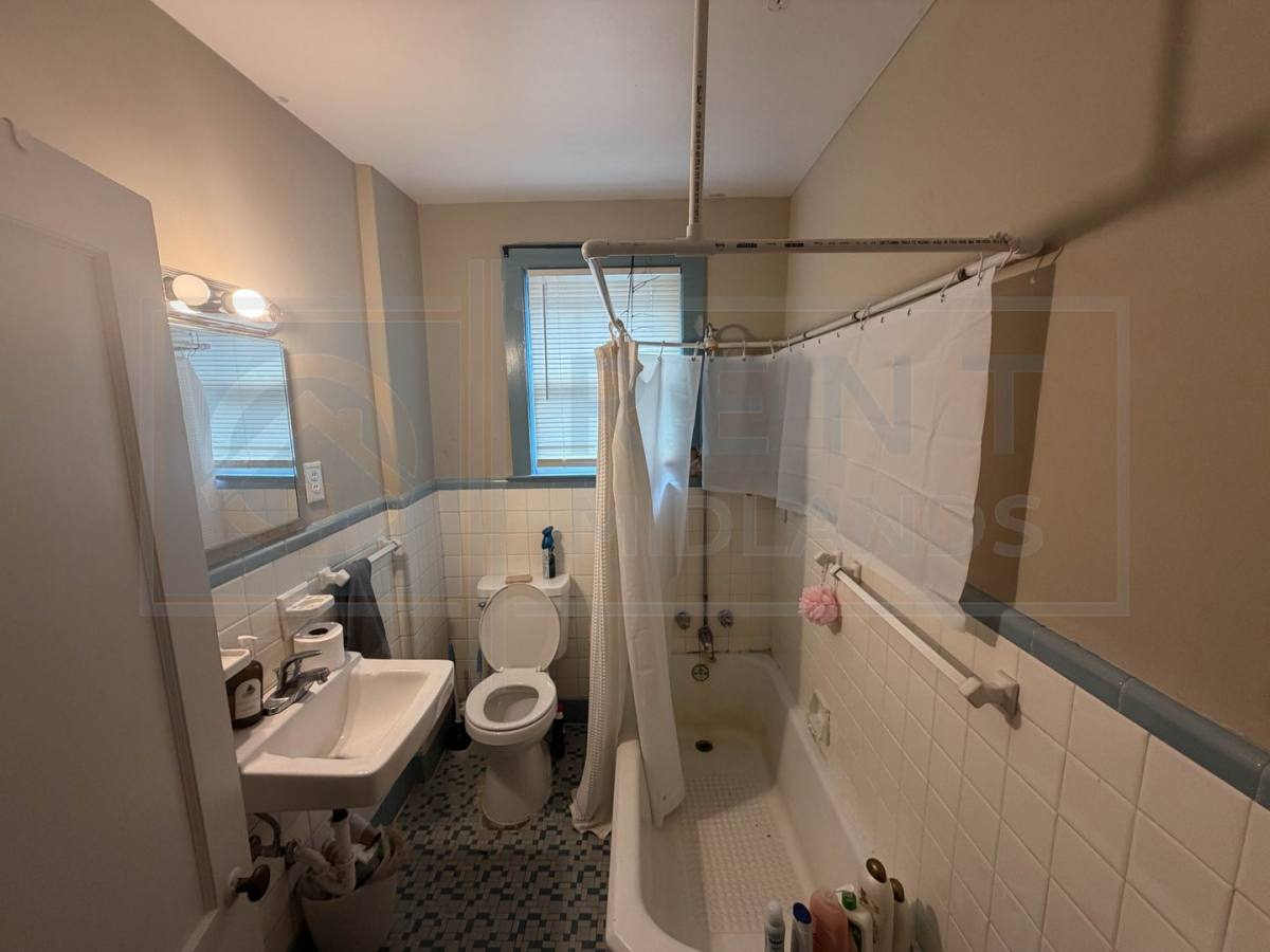 Apartment for rent at 840 Ohio St, Columbia, SC 29201
