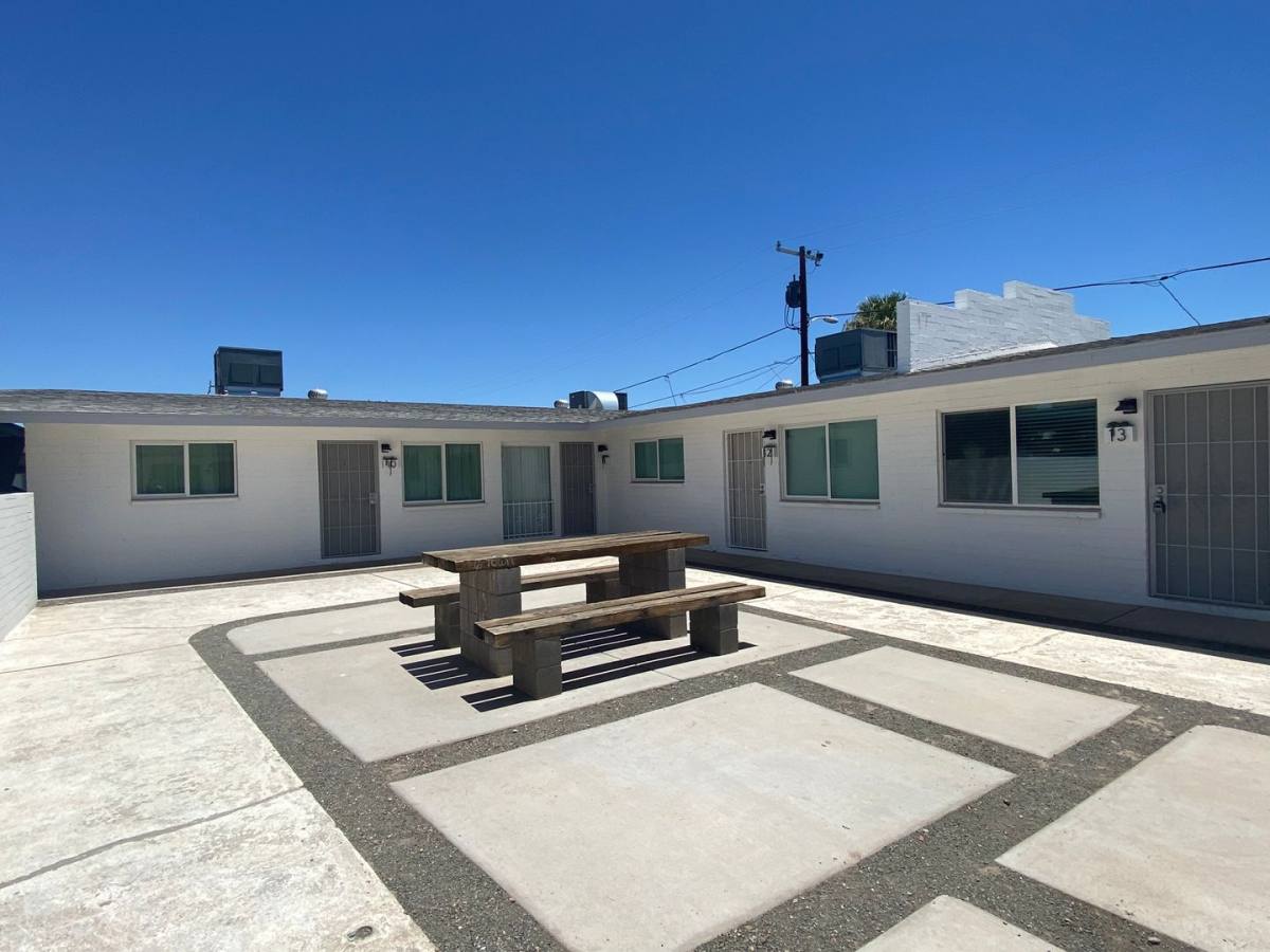 Apartment for rent at 5927, 5939, 5947 W, Rose Lane, Glendale, AZ 85301