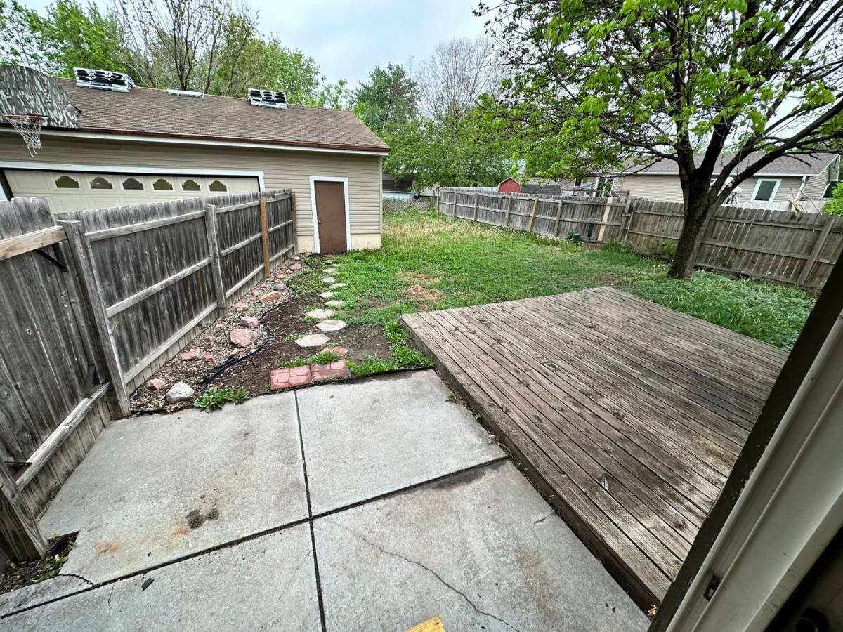 House for rent at 2321 W Sumner, Lincoln, NE 68522