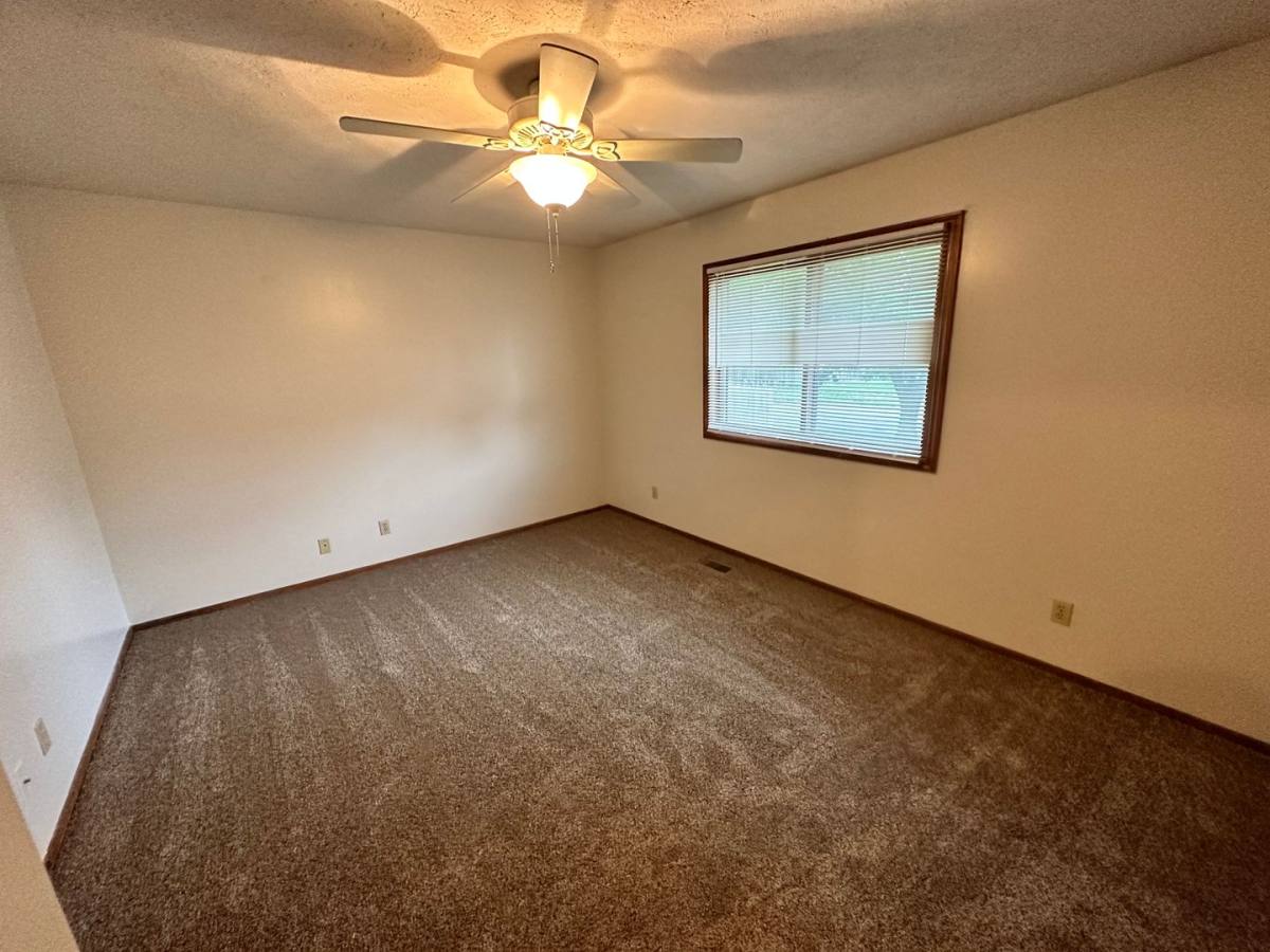 House for rent at 2321 W Sumner, Lincoln, NE 68522