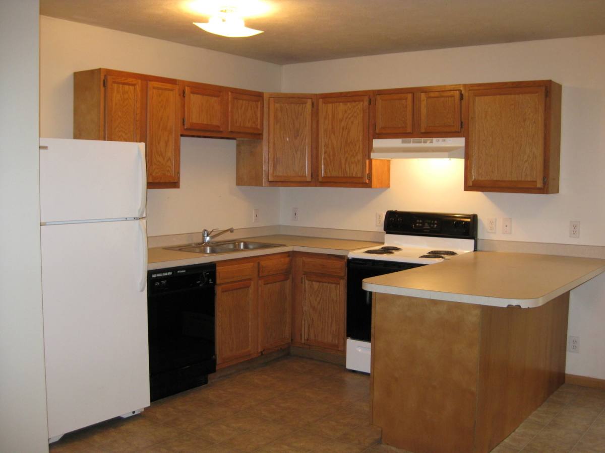 Apartment for rent at 556-558 Lamont, Lincoln, NE 68521
