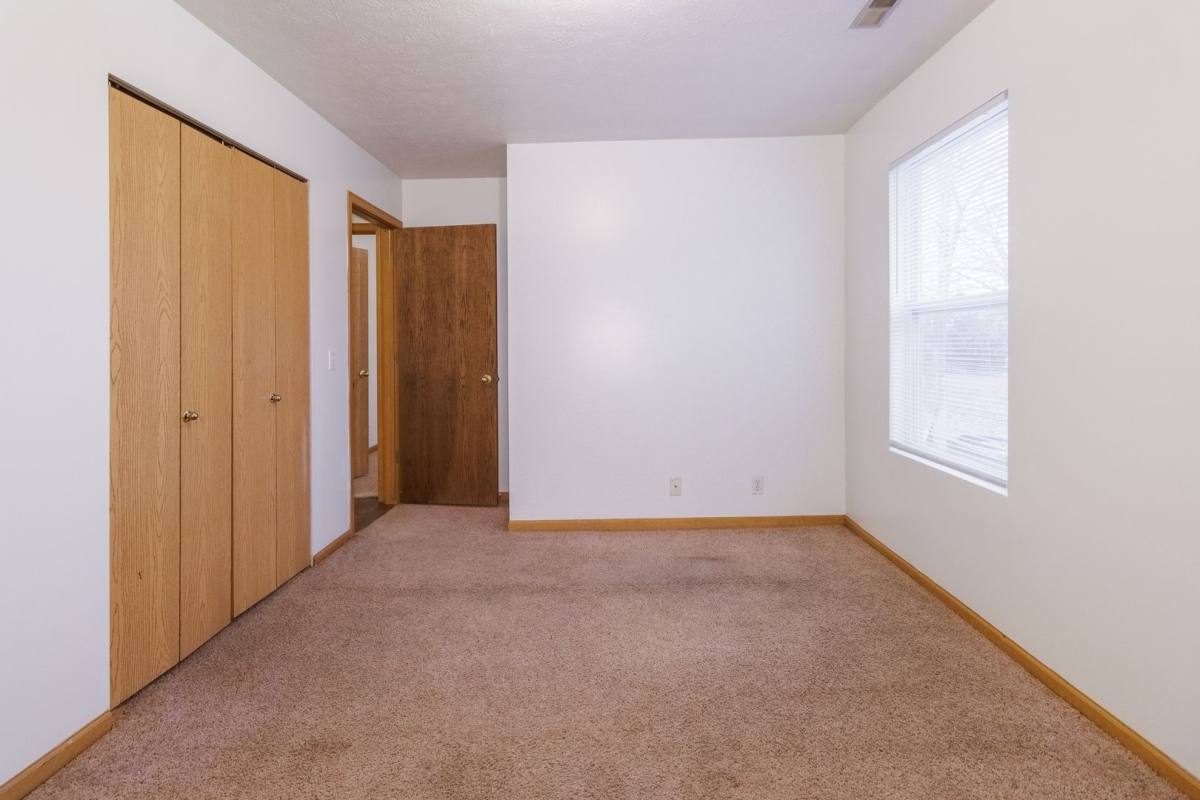 Apartment for rent at 600-602 Lamont, Lincoln, NE 68521